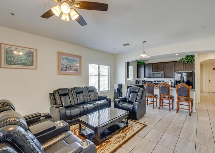 7 Mi To Dtwn: Spacious W/ Patio Holiday home *