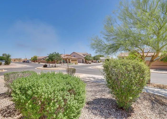 7 Mi To Dtwn: Spacious W/ Patio *